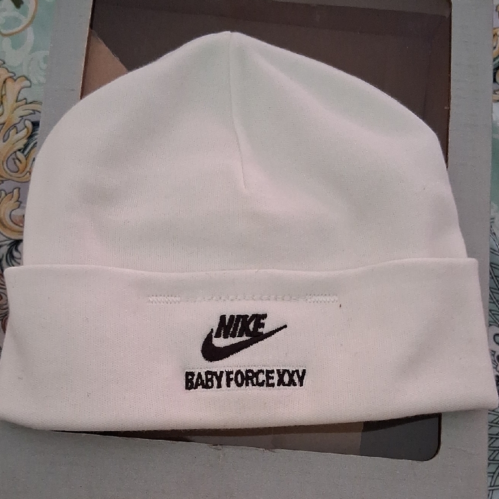 Nike Baby Force XXV White Sneakers 1c With Cap - Picture 8 of 8